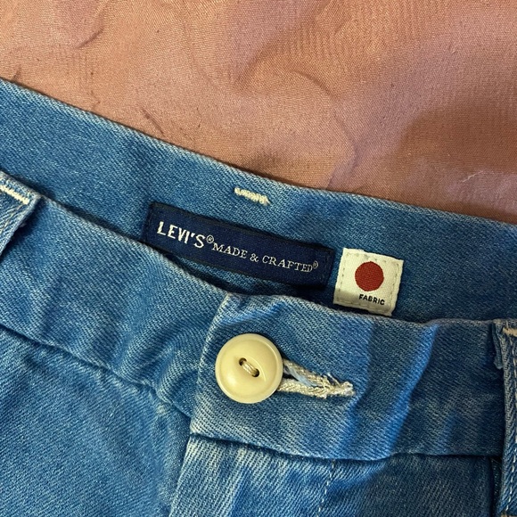 Levi’s Women’s Trouser Shorts Size 31 - Picture 2 of 5